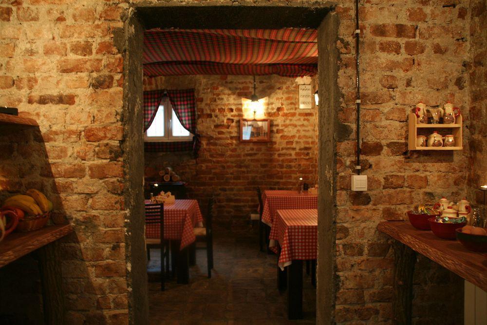 Villa Mystique Belgrad Restauracja zdjęcie